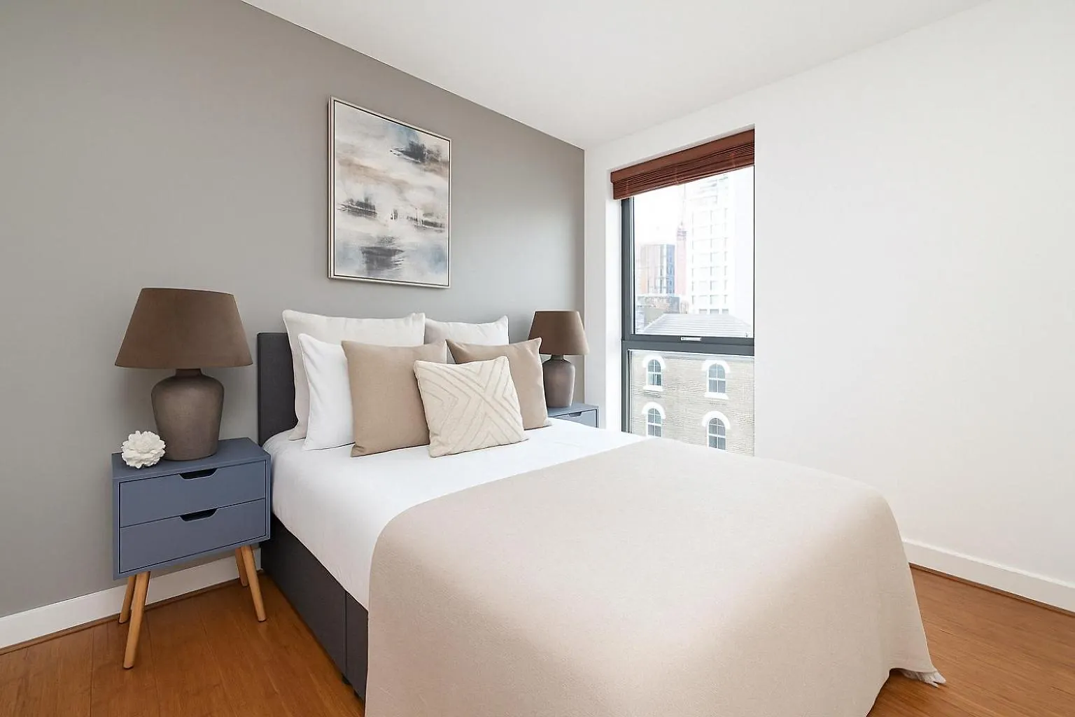 Timeless Elegance In Haggerston Apartment London 0*,