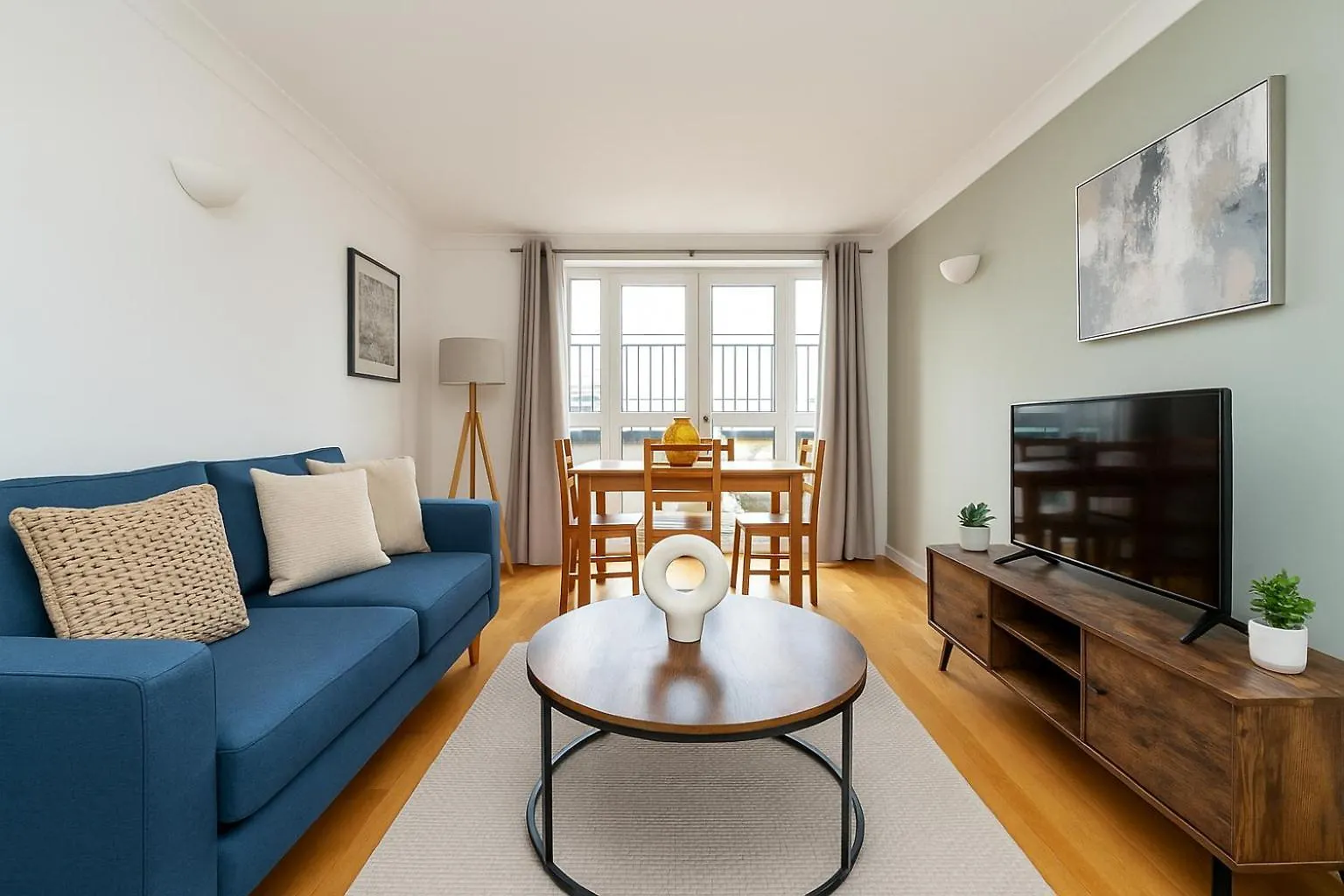 Timeless Elegance In Haggerston Apartment London