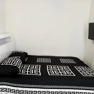  Bed and breakfast Y2